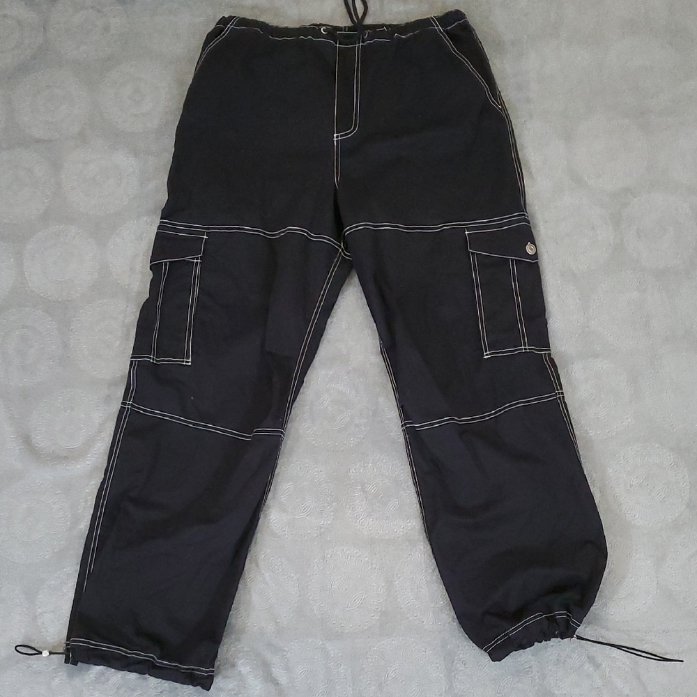 Fashion Nova Black Cargo Pants with Relaxed Fit